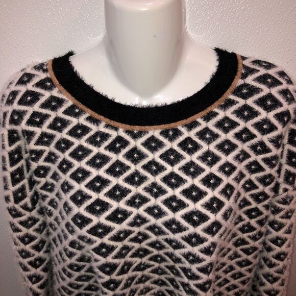Cyrus Womens Large White Diamond Geometric Eyelash Fuzzy Pullover Sweater Size L - Picture 4 of 9
